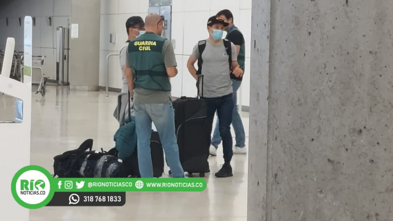 Photo of ‘Supermán’ López fue registrado en Barajas por presunto tráfico de medicamentos