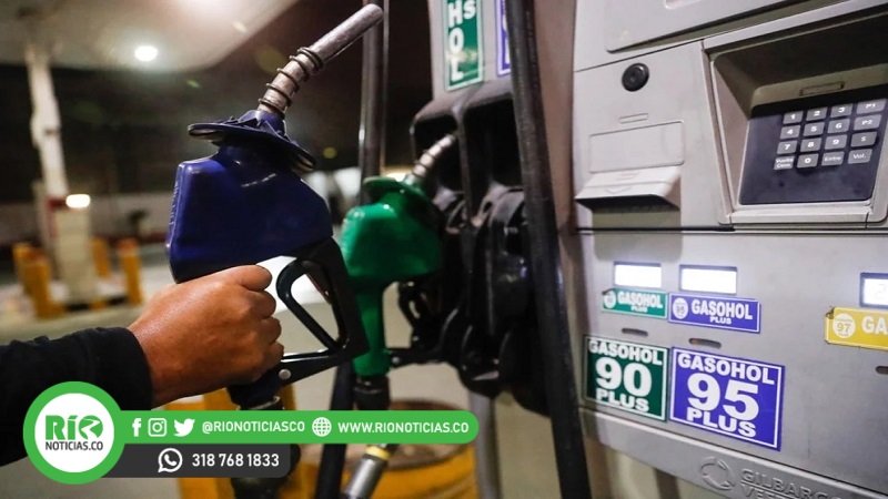 Photo of La gasolina costará 400 pesos más en abril