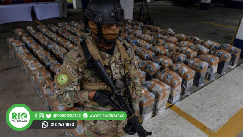 Photo of Incautan 1.859 paquetes de presunta cocaína en Panamá: Hay 6 colombianos arrestados