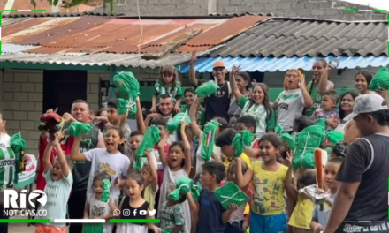 «Navidad Verdolaga»: Los del Sur Montería Llevan Sonrisas y Regalos a Niños y Niñas de la Ciudad