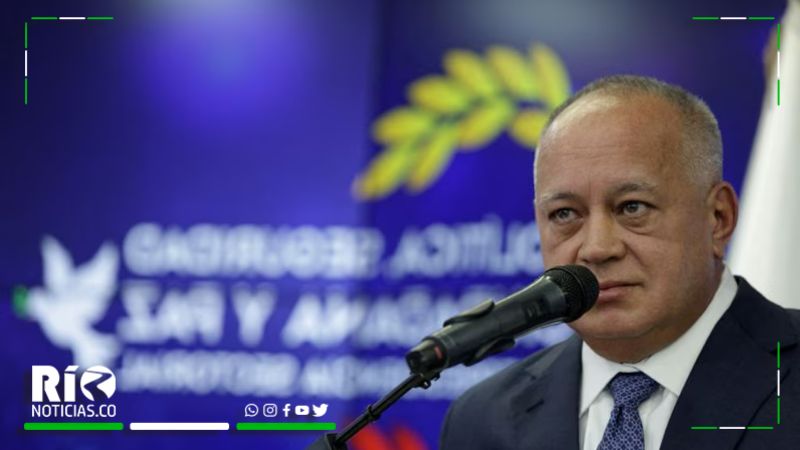 Maduro suspende vuelos desde Colombia antes de elecciones